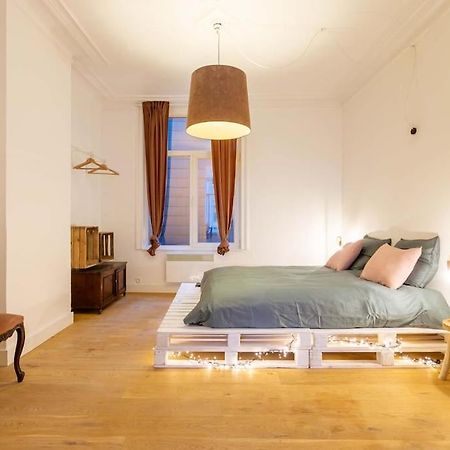 Pink Fairytale-Like Apartment Anversa Esterno foto
