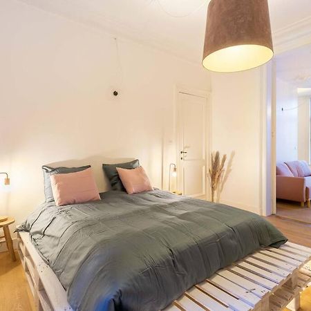 Pink Fairytale-Like Apartment Anversa Esterno foto