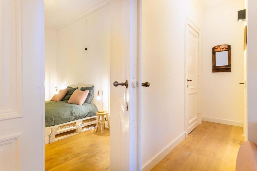 Pink Fairytale-Like Apartment Anversa Esterno foto